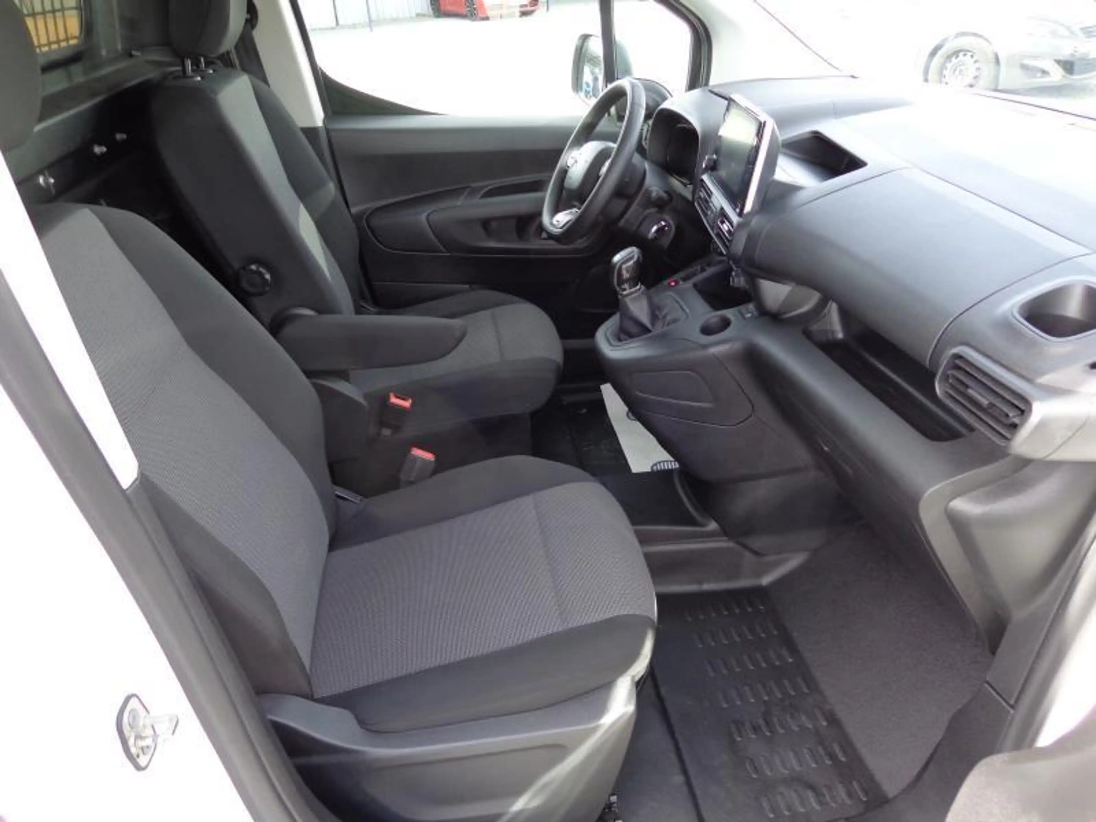 Citroen Berlingo 1.5HDi 2Pl - Caméra - Clim — photo 2