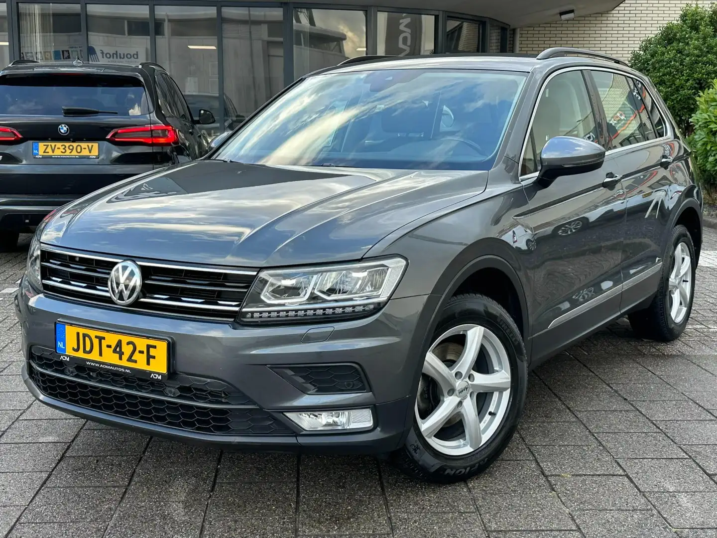 Volkswagen Tiguan 1.4 TSI 4Motion Comfortline Business l ACC Grijs - 1