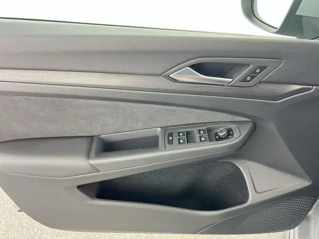 Volkswagen Golf view 11