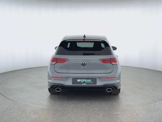 Volkswagen Golf view 4
