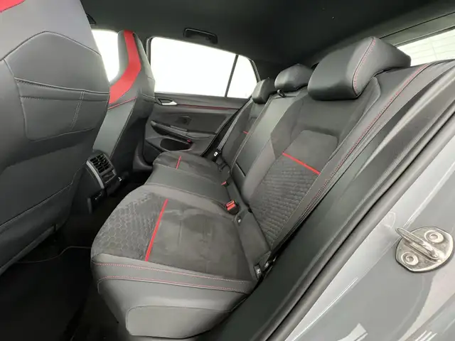Volkswagen Golf view 8