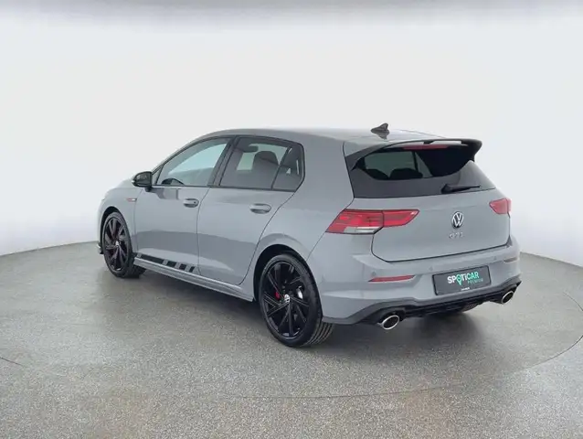 Volkswagen Golf view 5