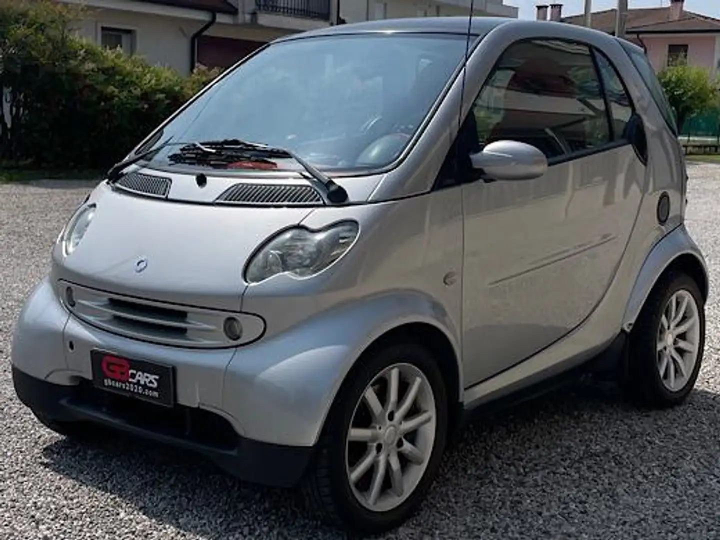 smart forTwo Fortwo 0.8 cdi Smart Plateado - 1