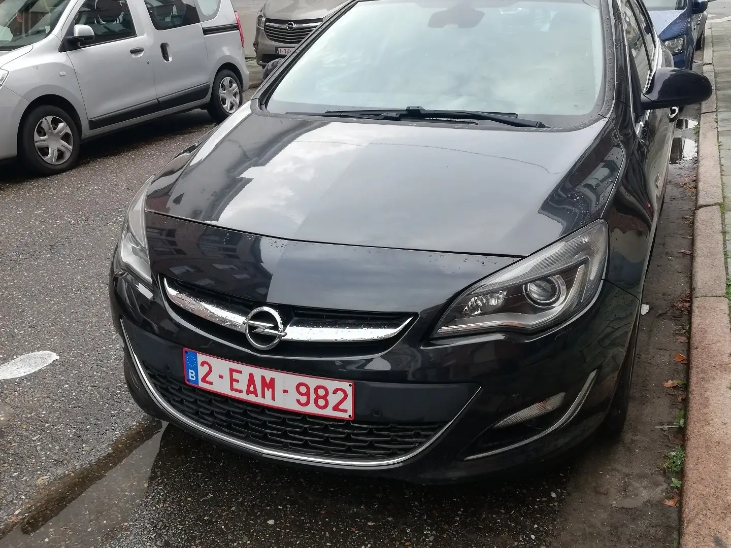 Opel Astra 1.7 CDTI DPF Sports Tourer Edition Noir - 1