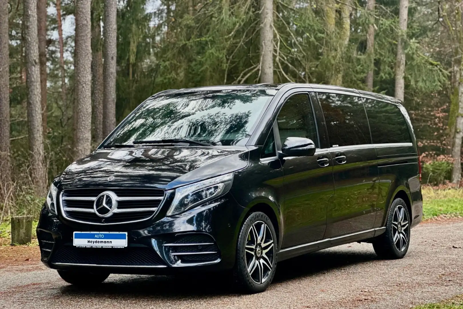 Mercedes-Benz V 220 250 CDI/BT/d AVANTG./4 Matic Amg Extra Lang Negro - 1