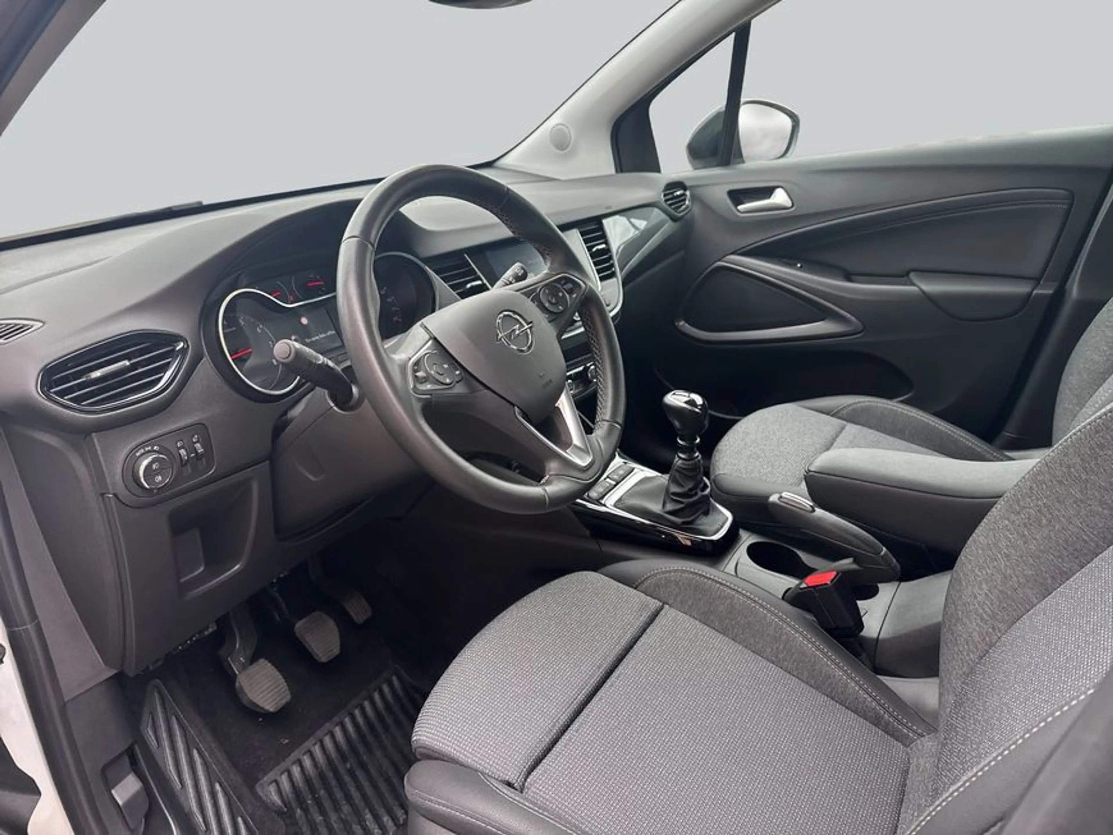 Opel Crossland Crossland 1.2 Elegance Paket — photo 10