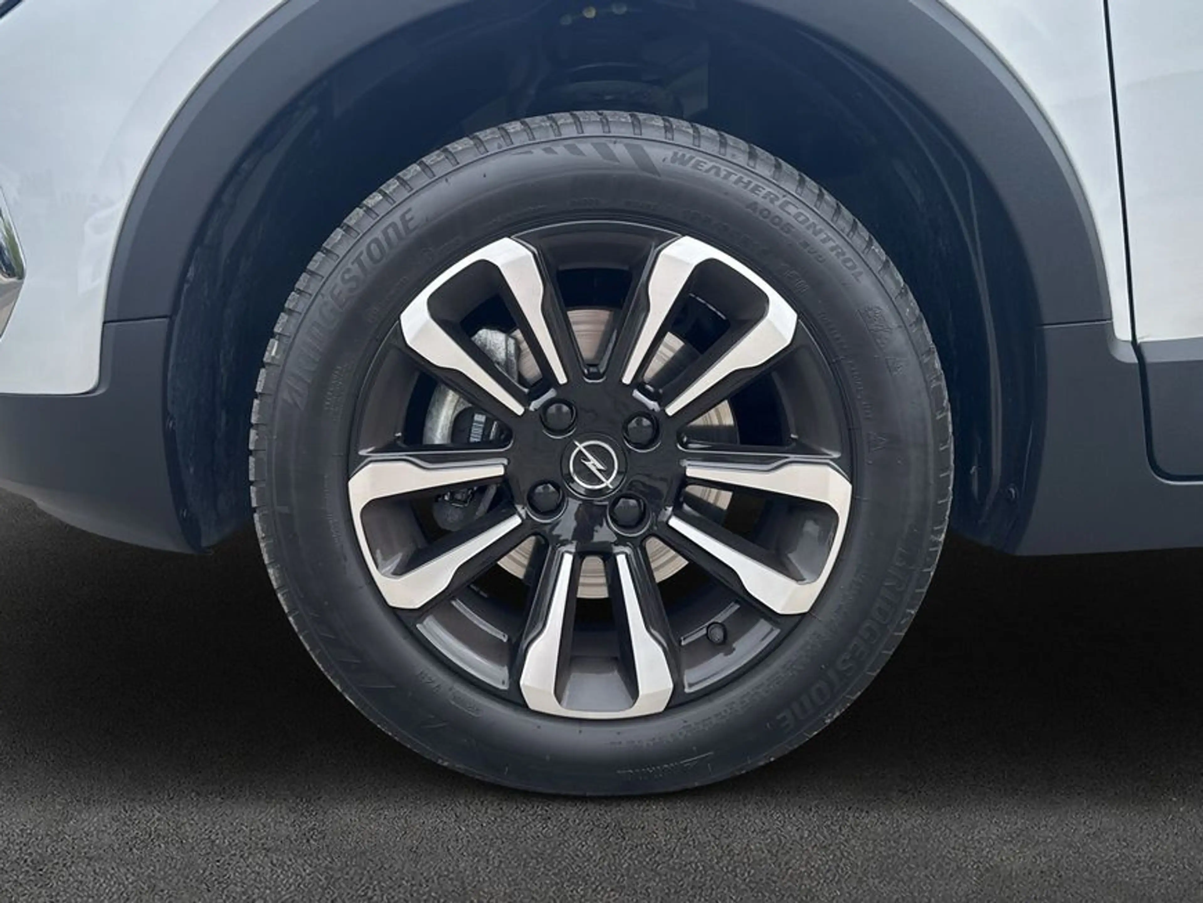 Opel Crossland Crossland 1.2 Elegance Paket — photo 7