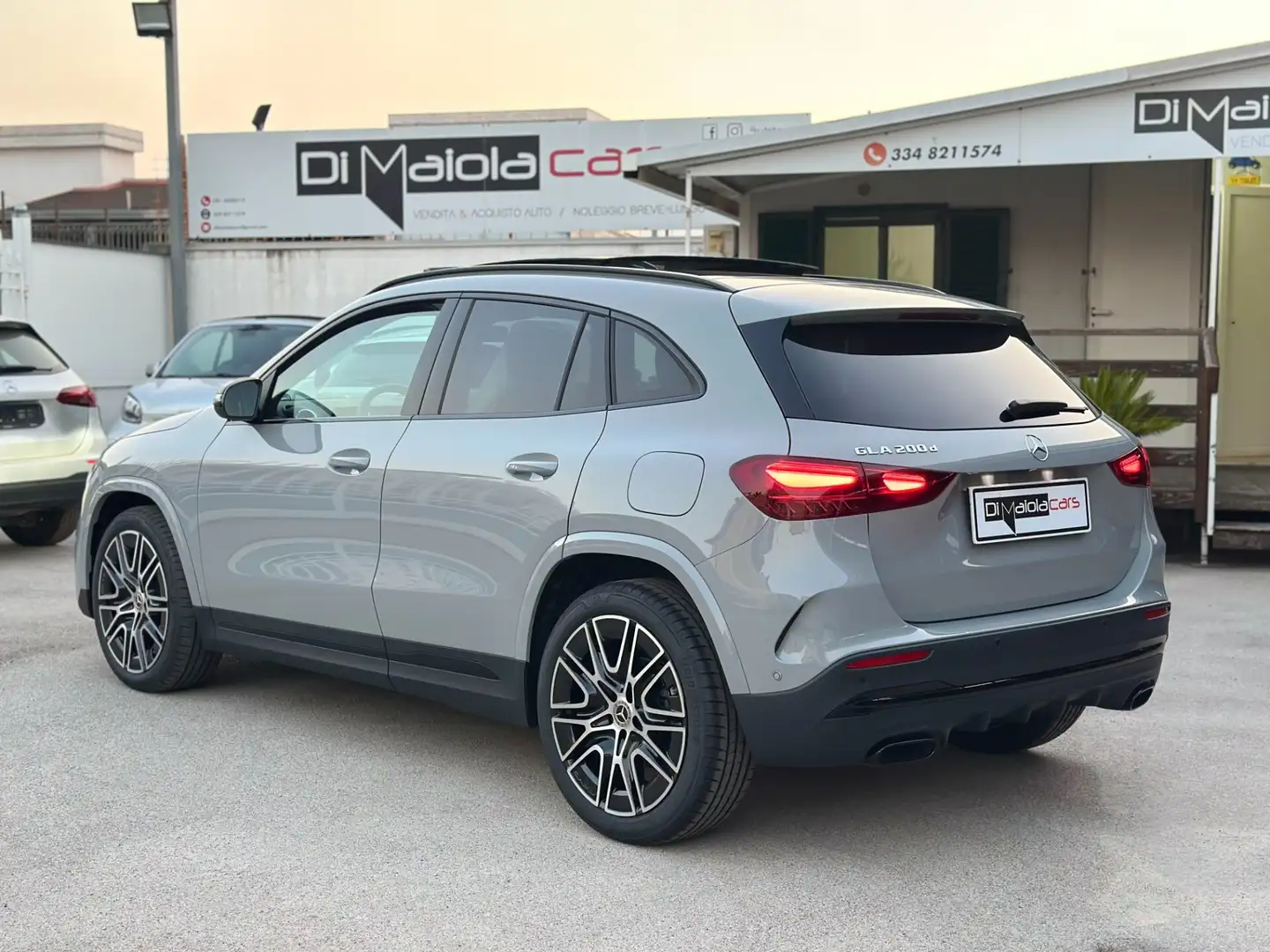 Mercedes-Benz GLA 200 GLA 200d Automatic AMG Line Alpine Grey Edition Grigio - 2