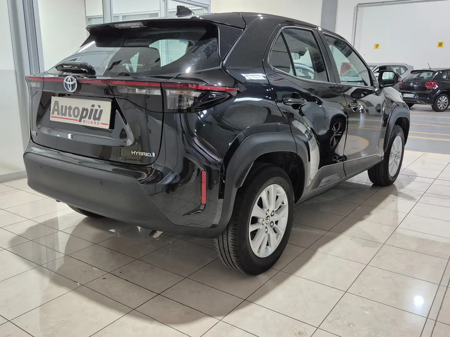 Toyota Yaris Yaris Cross Cross 1.5h Business fwd 116cv e-cvt Noir - 2