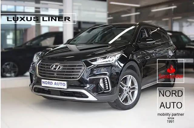 Hyundai Grand Santa Fe 2.2  4x4 7SITZE Leder/Navi/Pano