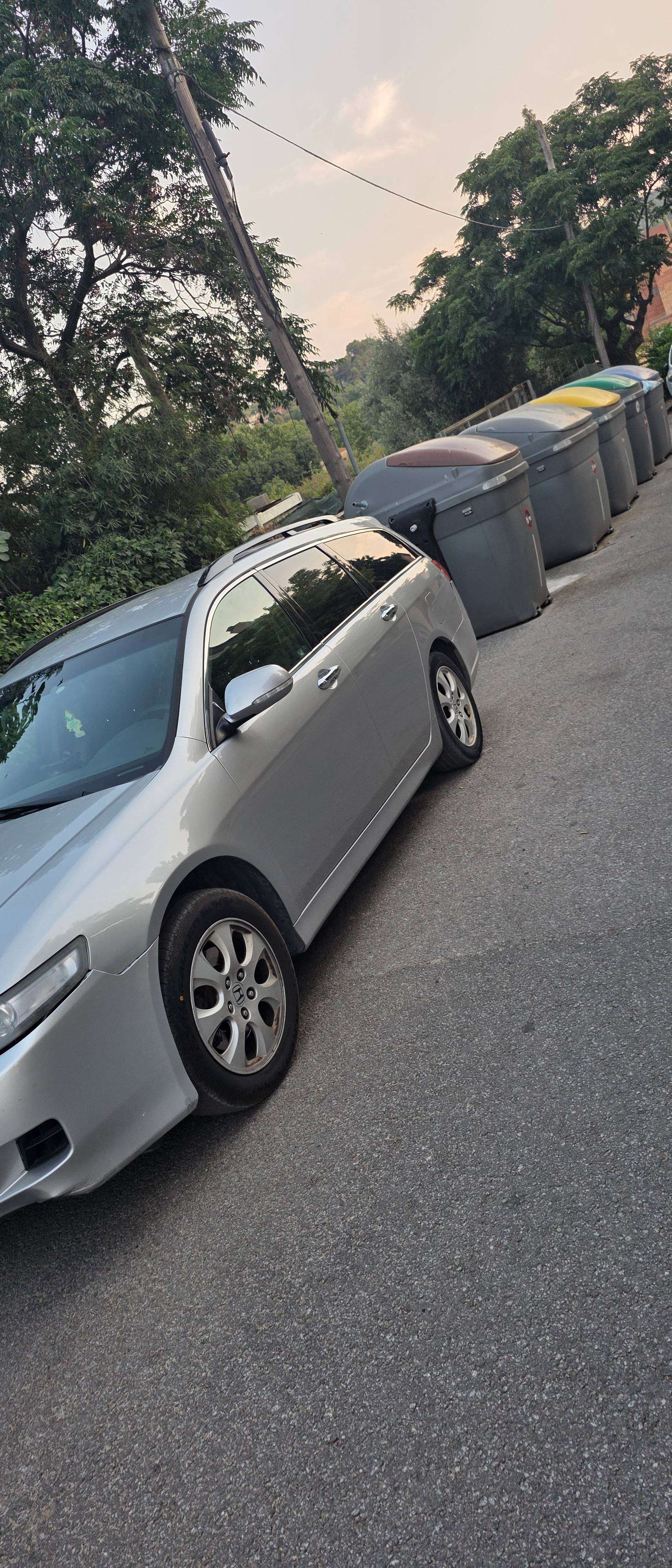 Honda Accord Accord Tourer 2.2i-CTDi Executive E. Esp. Executive Edición Especial - foto 1
