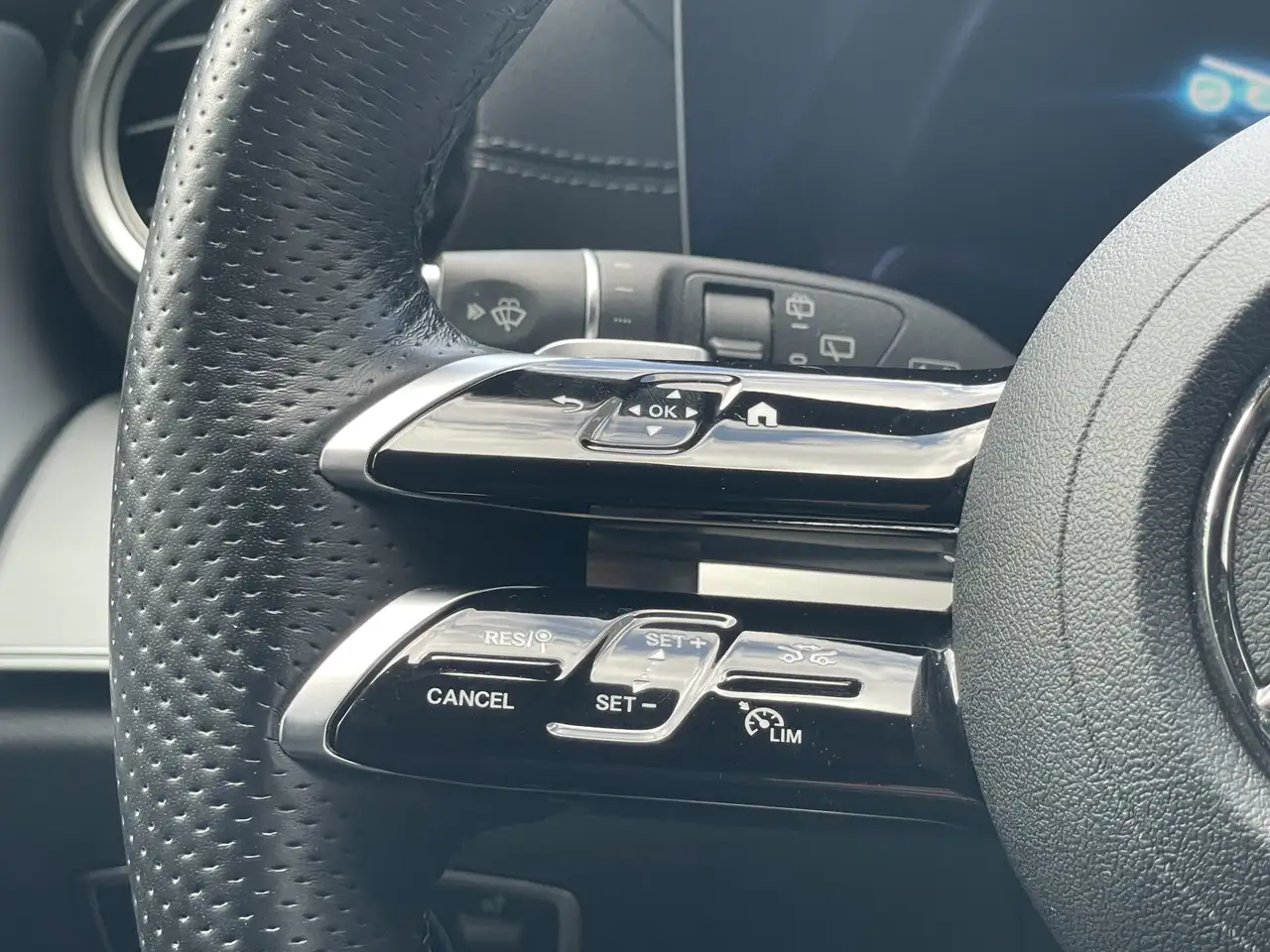 Mercedes-Benz E-Class de AMG Night LED MBUX ACC Keyless 360°, миниатюра 25