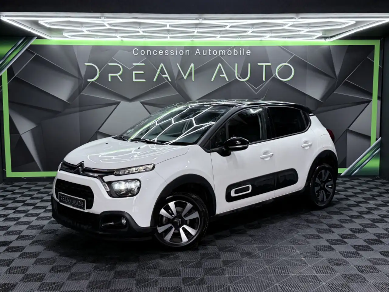 Citroen C3 1.2 PURETECH 83CH S\\u0026S SHINE