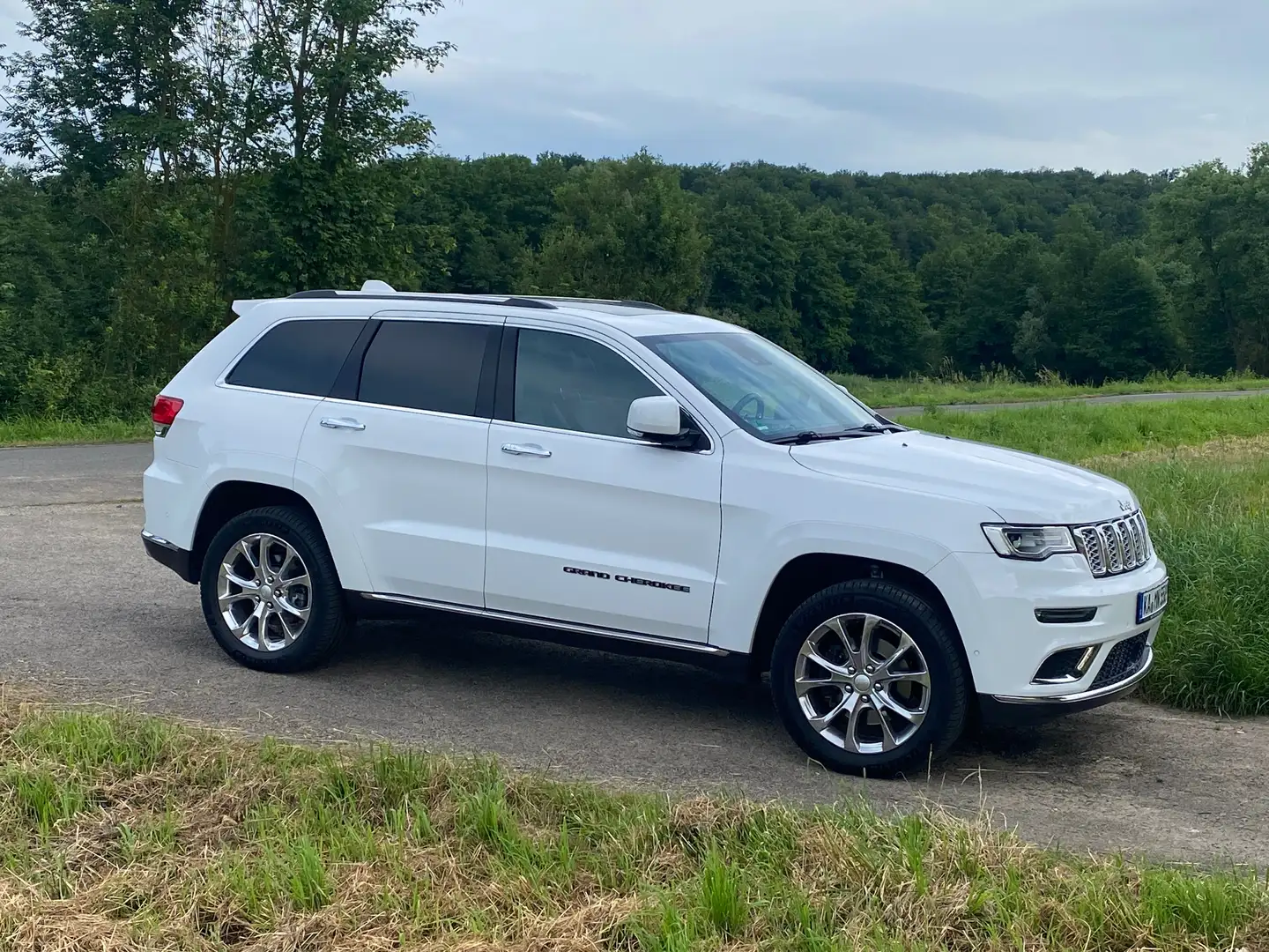 Jeep Grand Cherokee Grand Cherokee 3.0 Automatik Summit Weiß - 2