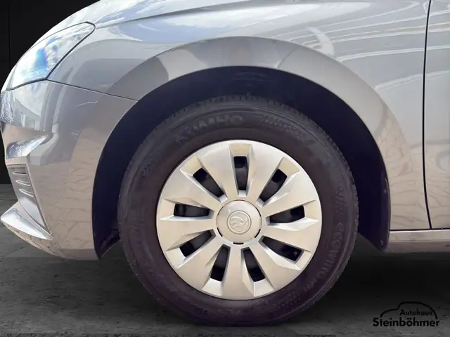 Skoda Fabia view 12