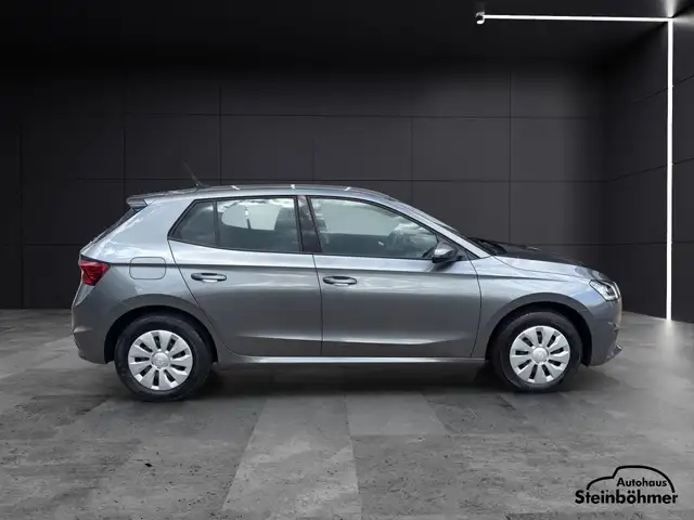 Skoda Fabia view 8