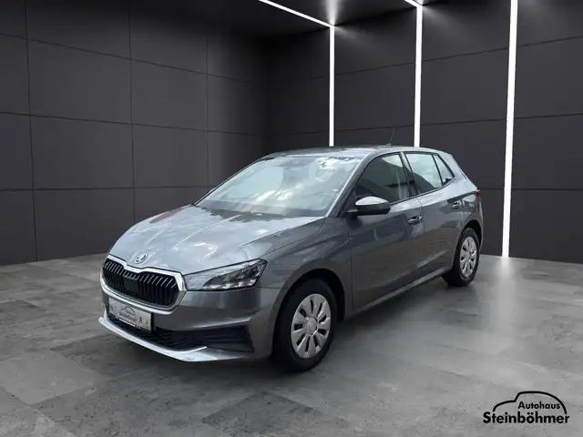 Skoda Fabia view 2