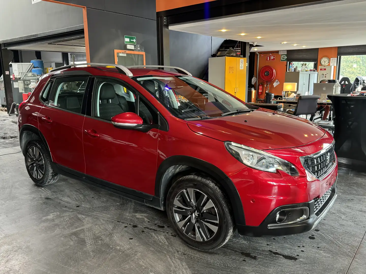 Peugeot 2008 1.2 AUTOMATIQUE - A/C - NAVI - MEDIA/TEL - LIM/REG Rot - 2
