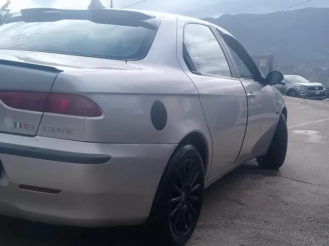 Alfa Romeo 156