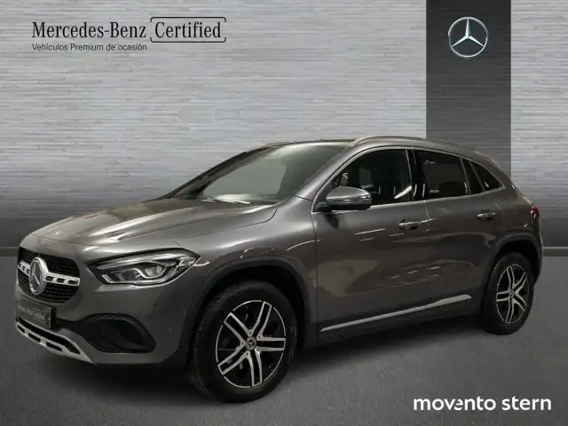Mercedes-Benz GLA 200 7G-DCT