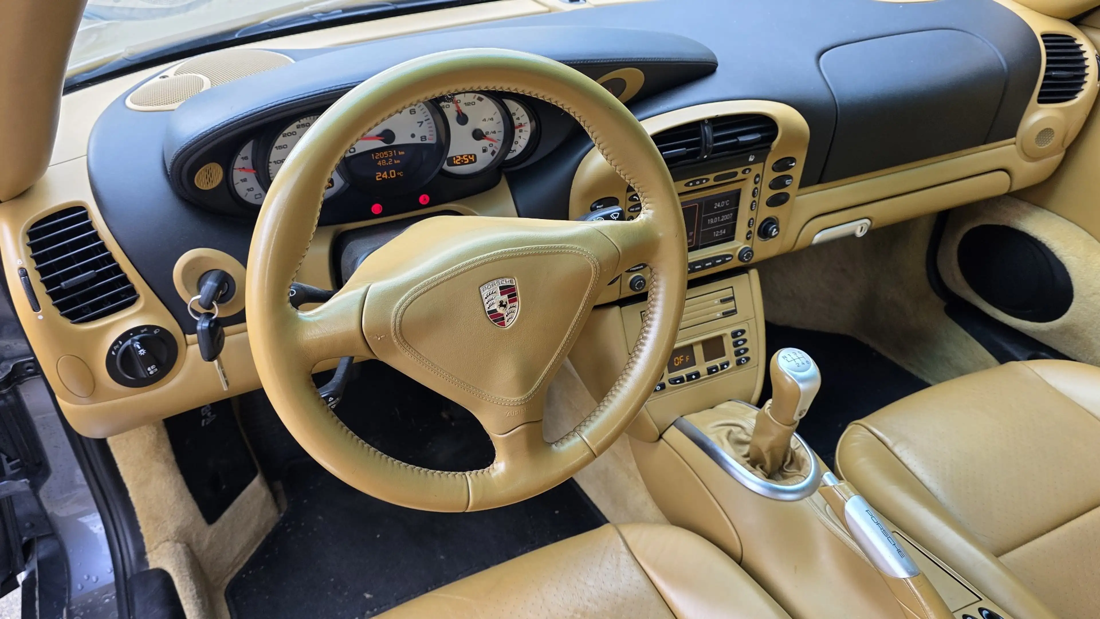 Porsche 996 4 S — photo 10