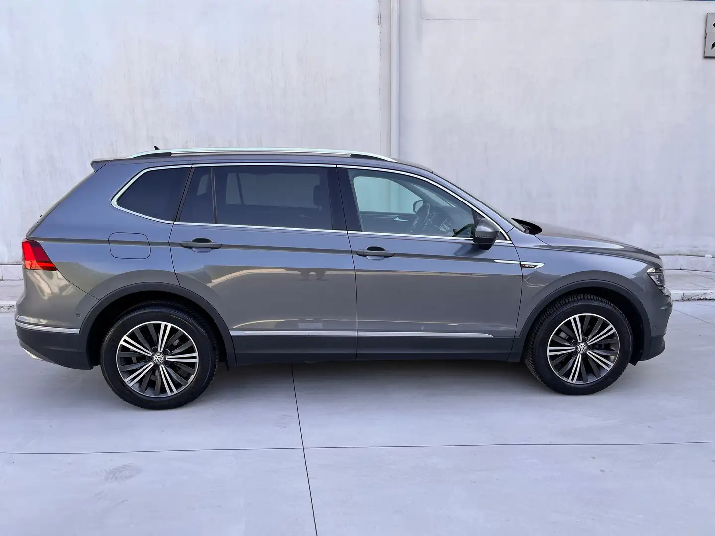 Volkswagen Tiguan Tiguan Allspace 2.0 tdi Advanced 4motion 150cv dsg Grigio - 1