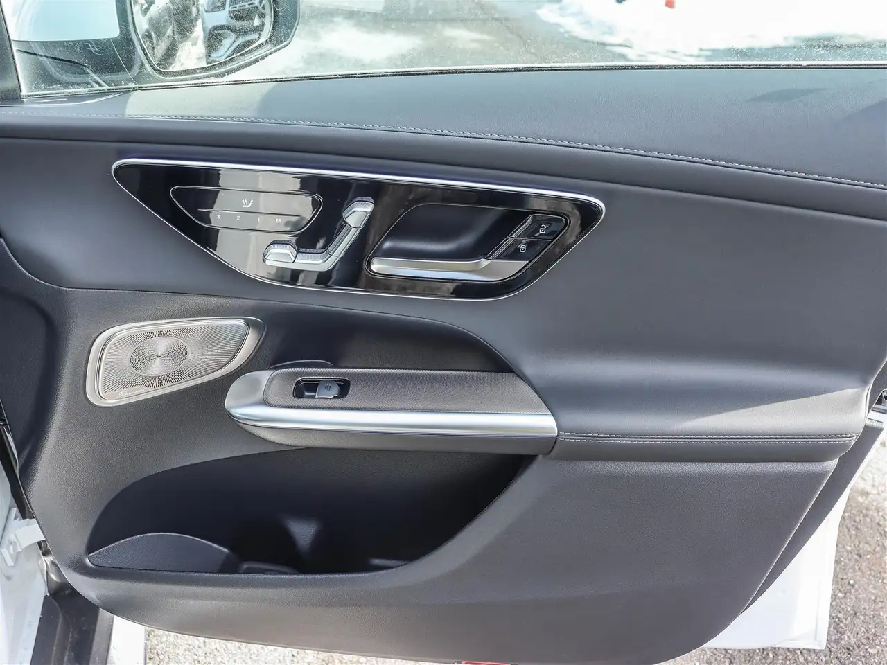 Mercedes-Benz GLC снимка Mercedes-Benz GLC
