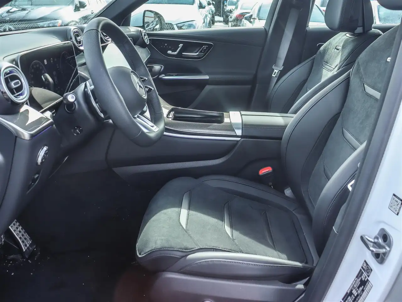 Mercedes-Benz GLC снимка Mercedes-Benz GLC