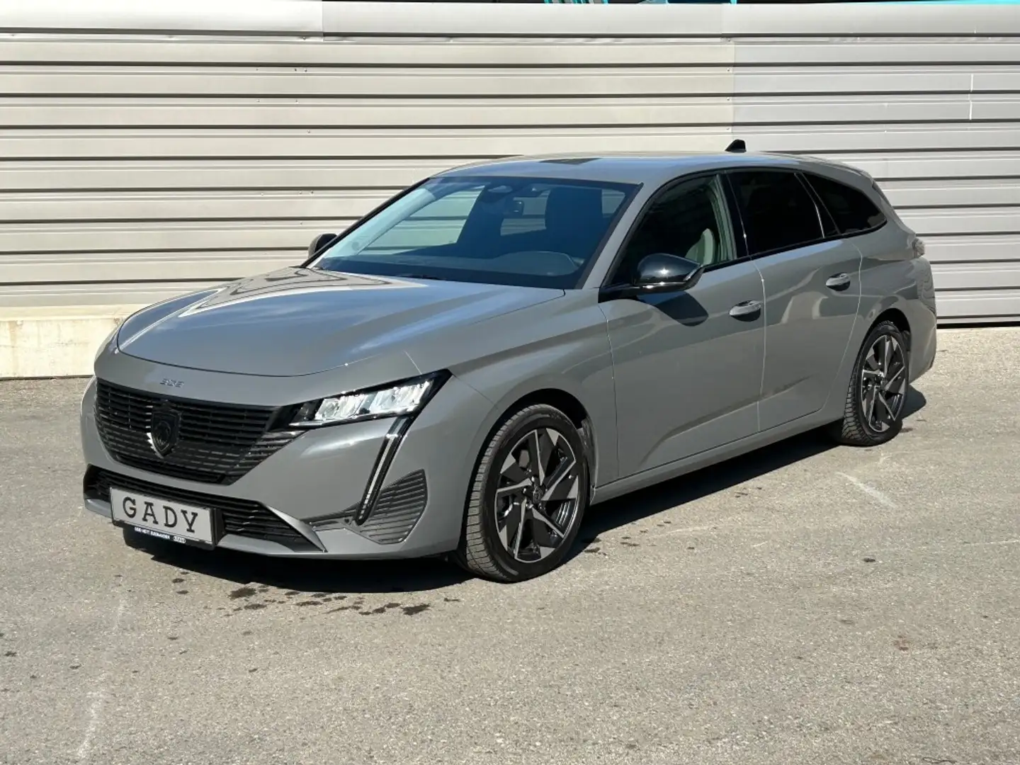 Peugeot 308 SW Hybrid 136 e-DSC6 Allure Grau - 2