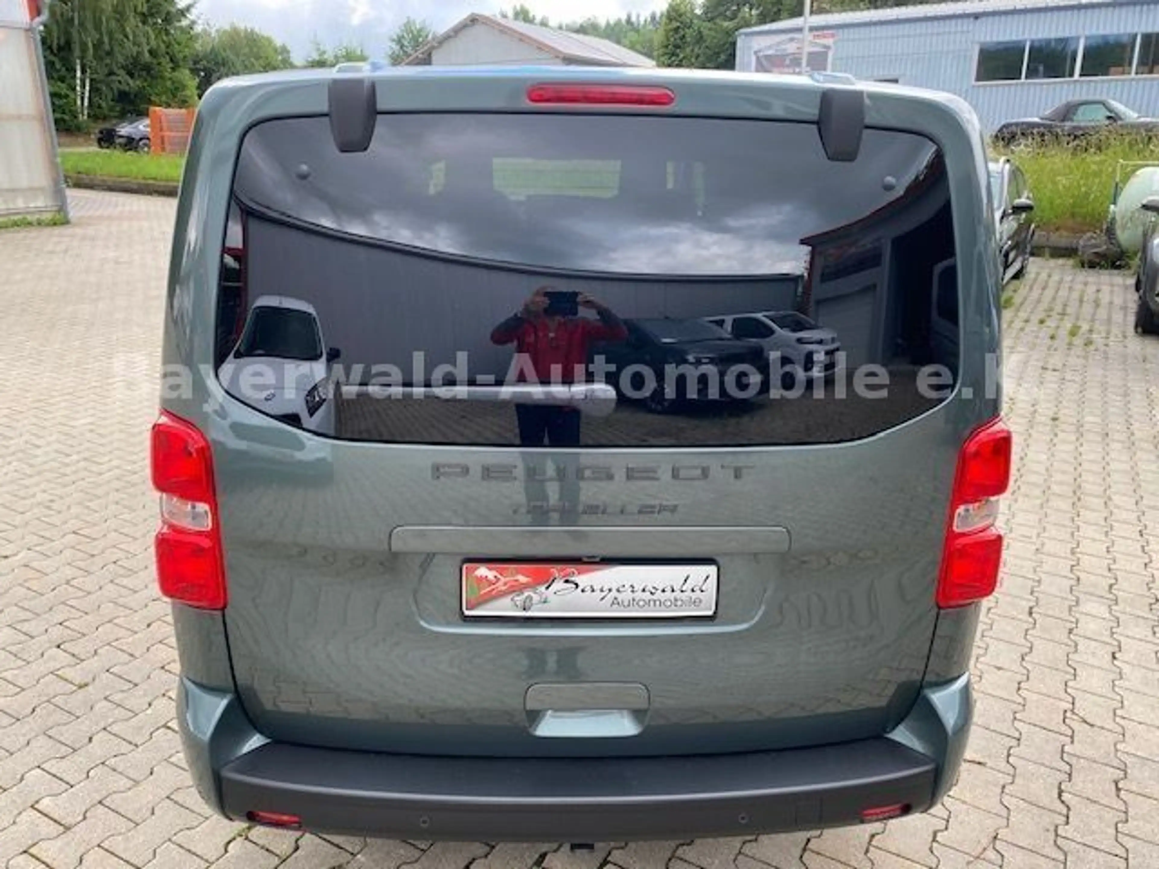 Peugeot Traveller Allure 2,2 L3 8-Sitze Navi Pano Webast — photo 5