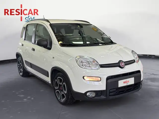 Fiat New Panda City Cross 1.0 FireFly Hybrid