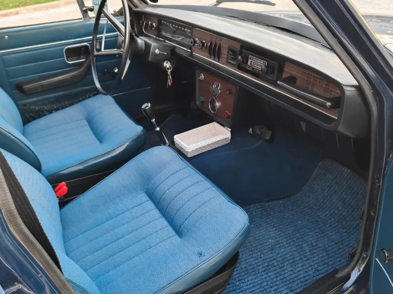 VOLVO 144 Berlina Manual de 4 Puertas, foto 6