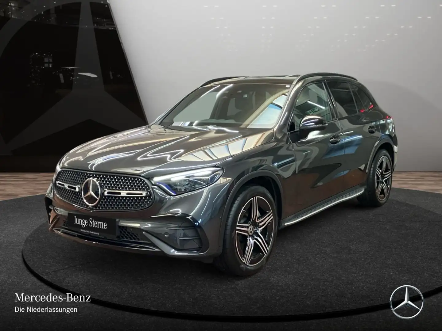 Mercedes-Benz GLC 220 d 4M AMG+NIGHT+PANO+AHK+KAMERA+KEYLESS+9G Gris - 2
