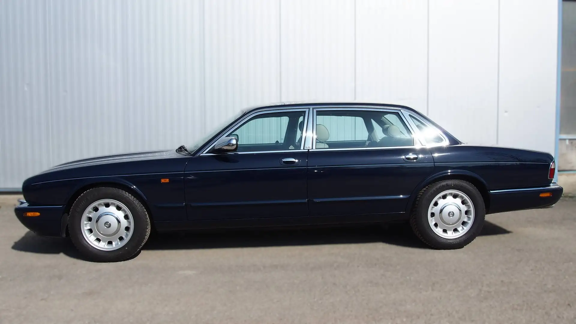 Daimler Sonstige 4.0  V8  Longversion Blau - 2