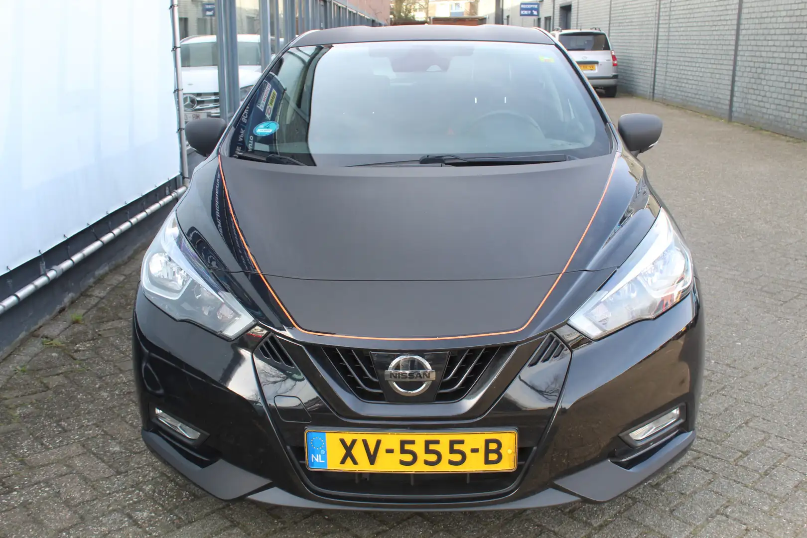 Nissan Micra 0.9 IG-T Tekna bomvol opties Trekhaak I 360 camera Zwart - 2