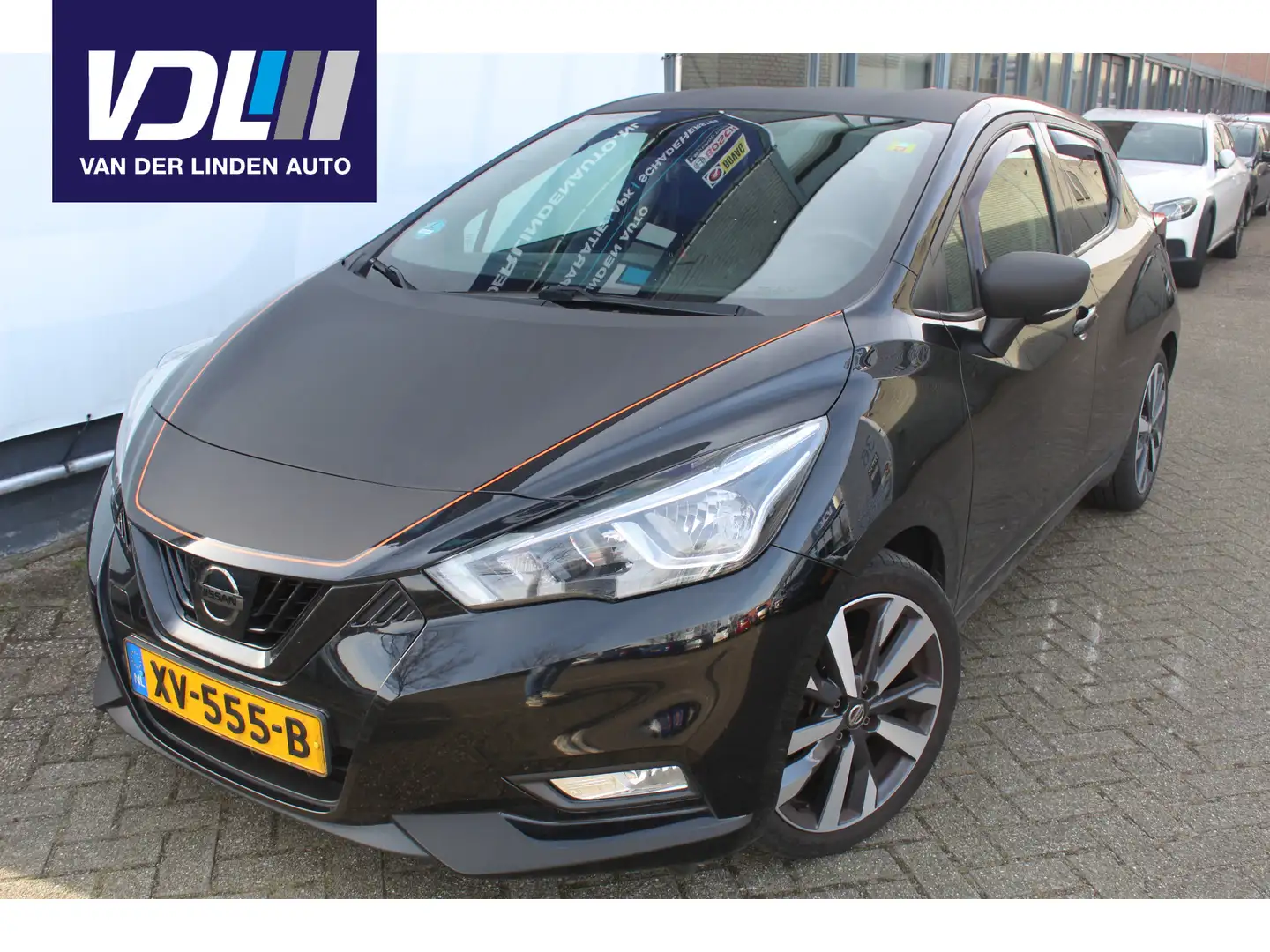 Nissan Micra 0.9 IG-T Tekna bomvol opties Trekhaak I 360 camera Zwart - 1