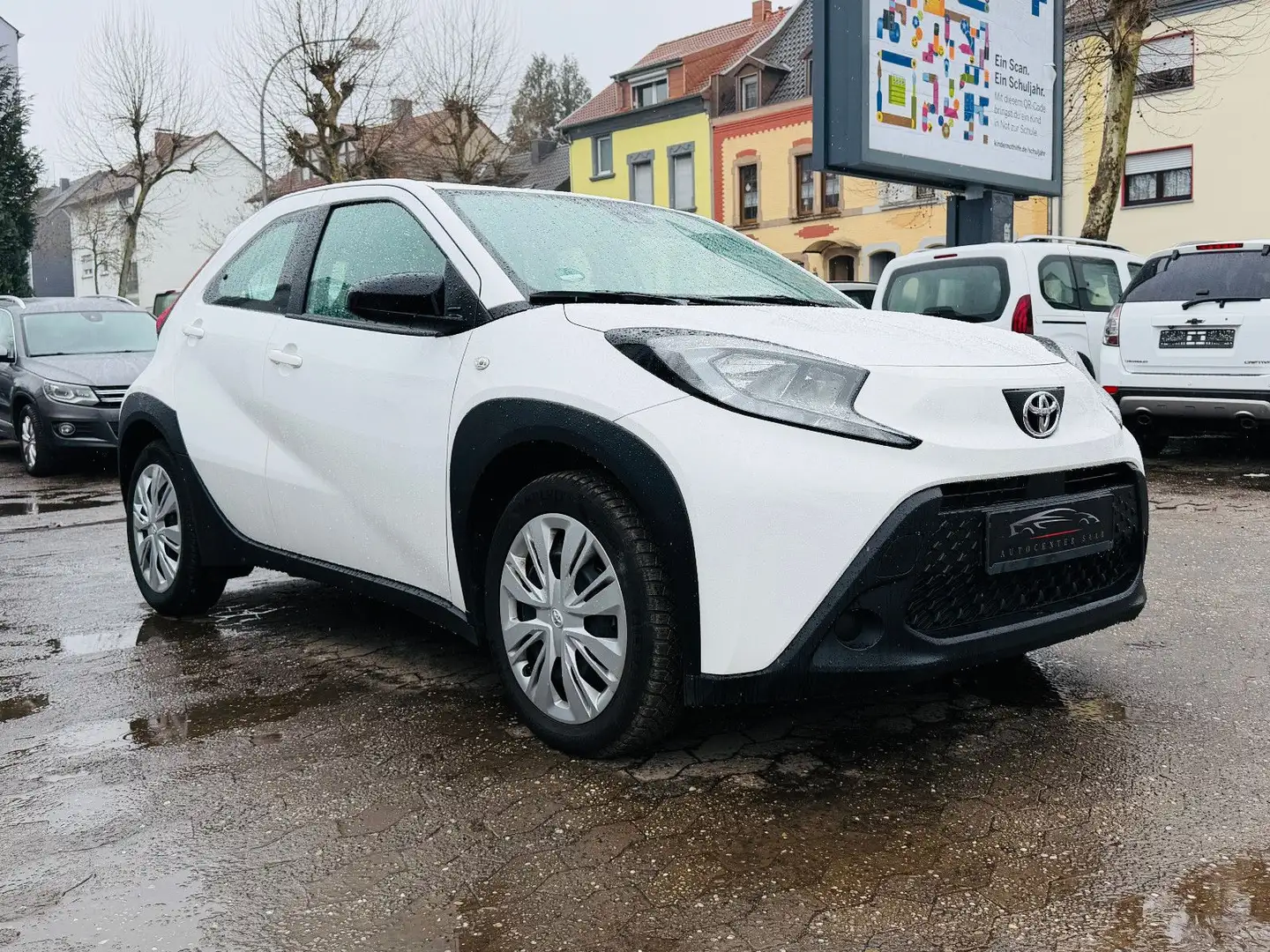Toyota Sonstige Aygo X Play 1.Hand ACC Kamera Spur Apple CarPlay Weiß - 1