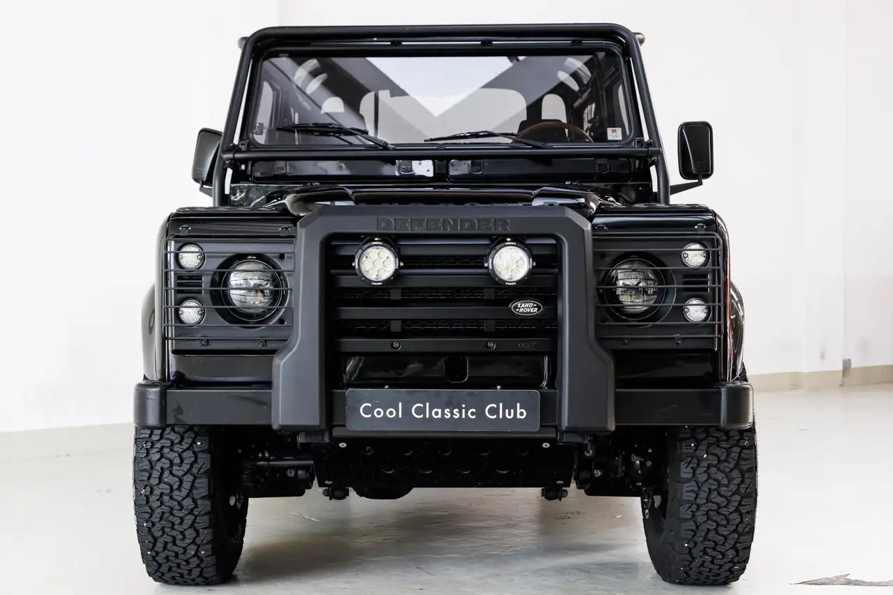 Land Rover Defender Tophat V8 - Fully custom - Computer controlled pet, foto 2