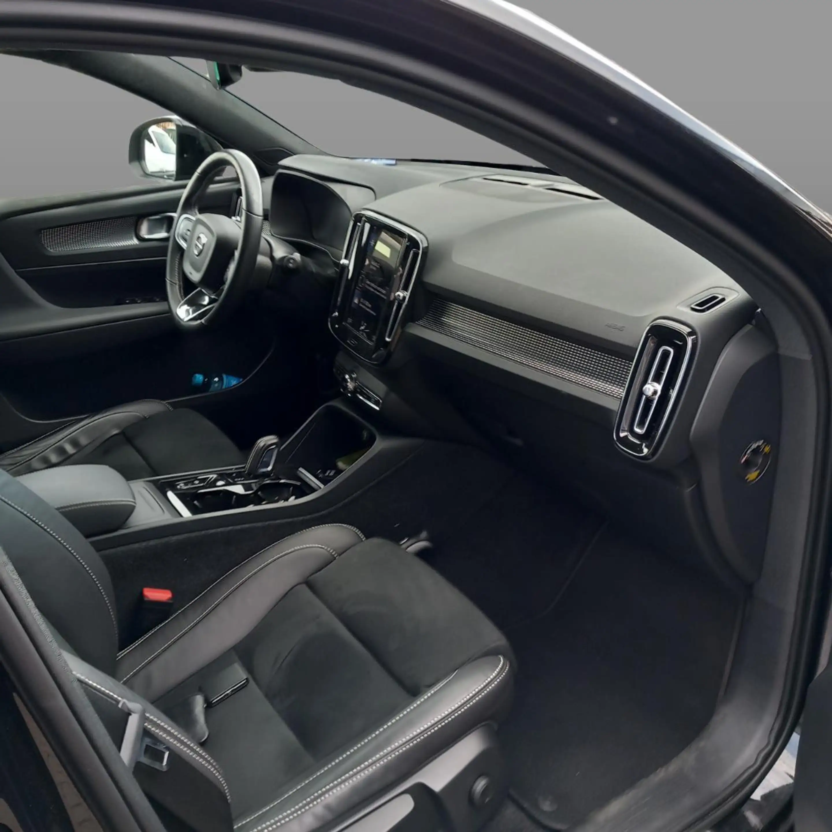 Volvo XC40 1.5 T3 R-Design | Achteruitrijcamera | Parkeersens — photo 4