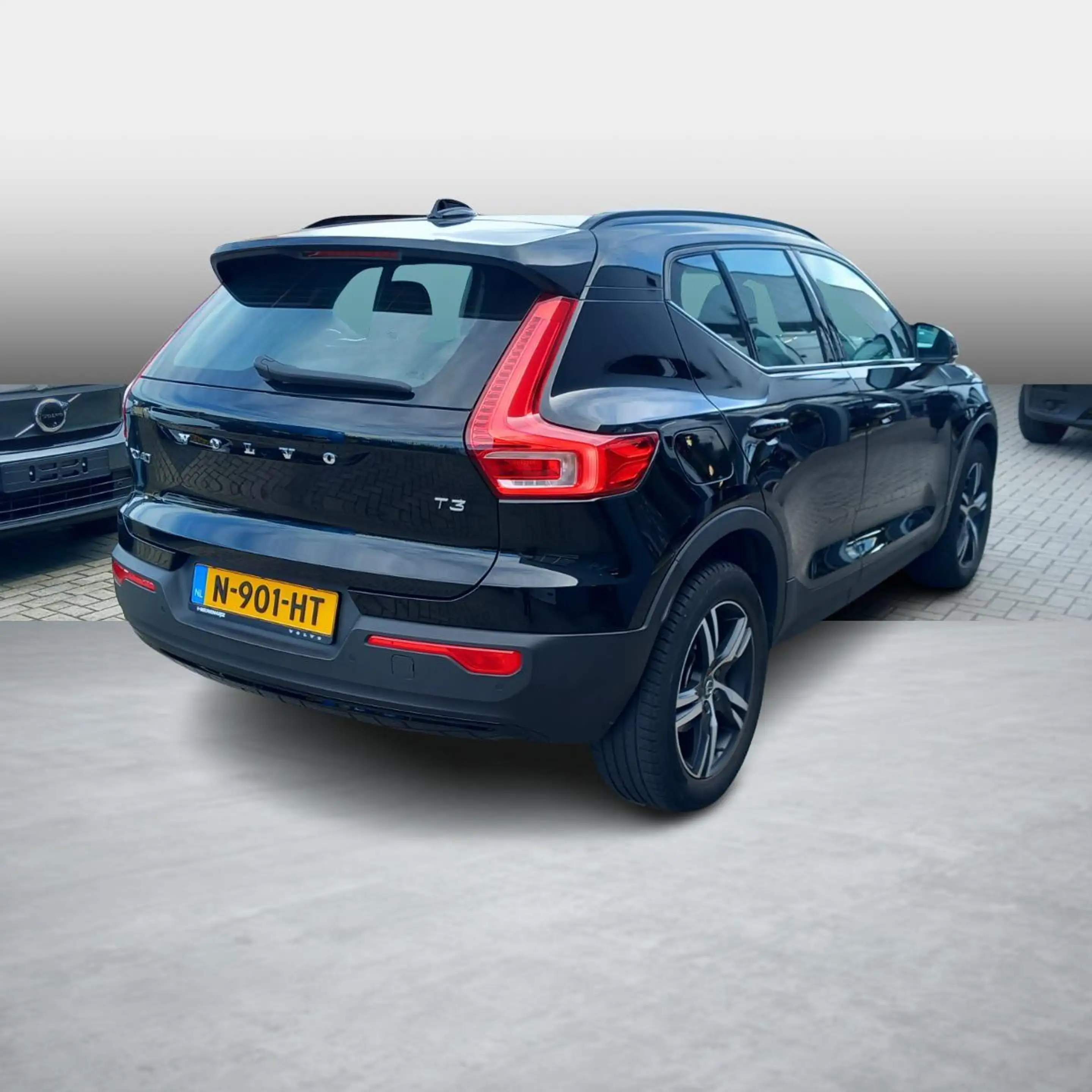 Volvo XC40 1.5 T3 R-Design | Achteruitrijcamera | Parkeersens — photo 2