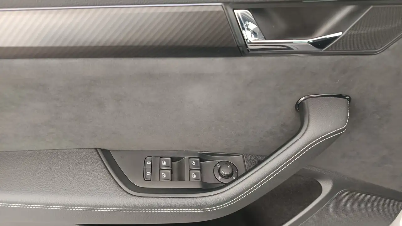 Skoda Superb Sportline TDI DSG, миниатюра 21
