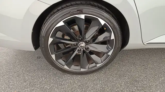 Skoda Superb view 26