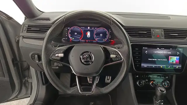 Skoda Superb view 14