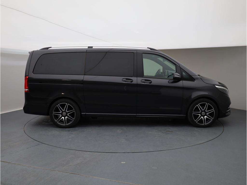 Mercedes-Benz V 220