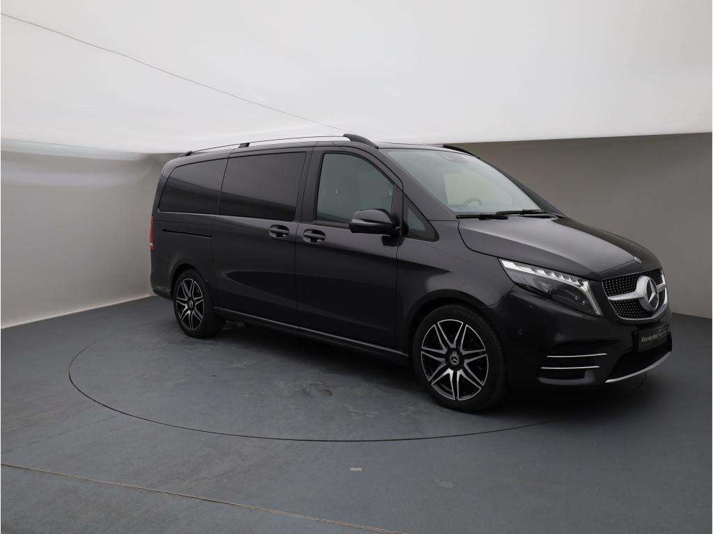 Mercedes-Benz V 220