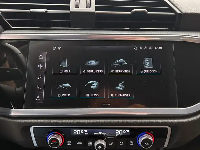 Audi Q3 view 28