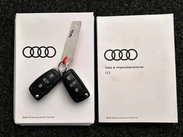 Audi Q3 view 7