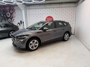 Enyaq 50 Mirrorlink Achteruitrijcamera Adaptieve cruise control Lane assist 19" velgen Chroom pakket Speed limiter