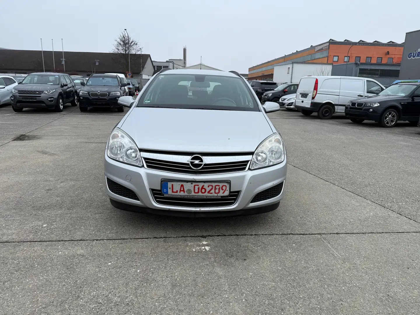 Opel Astra Edition Grau - 2