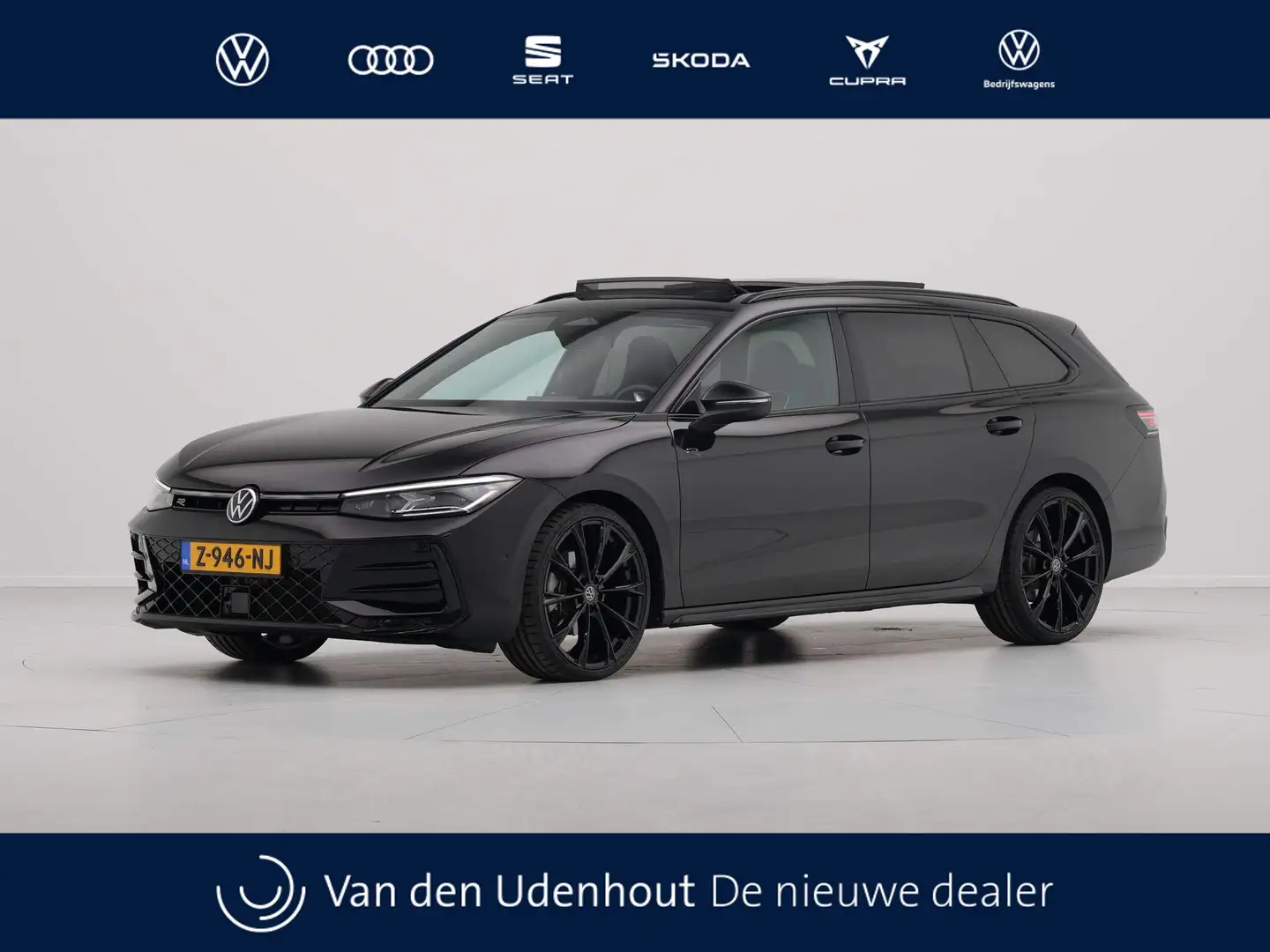 Volkswagen Passat Variant 1.5 eTSI 150pk DSG R Line BlackStyle Panorama Navi Noir - 1